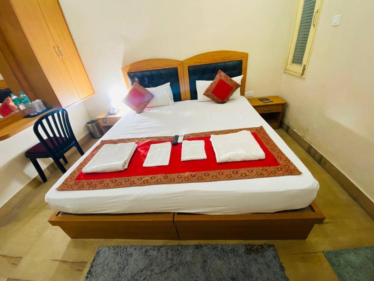 The Century Plaza Hotel Varanasi Ngoại thất bức ảnh