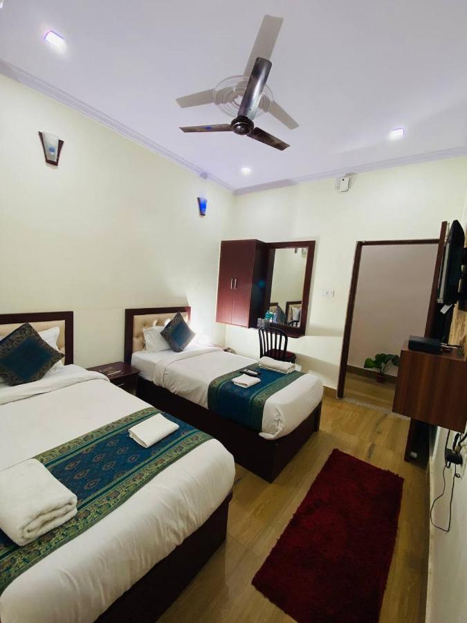 The Century Plaza Hotel Varanasi Ngoại thất bức ảnh