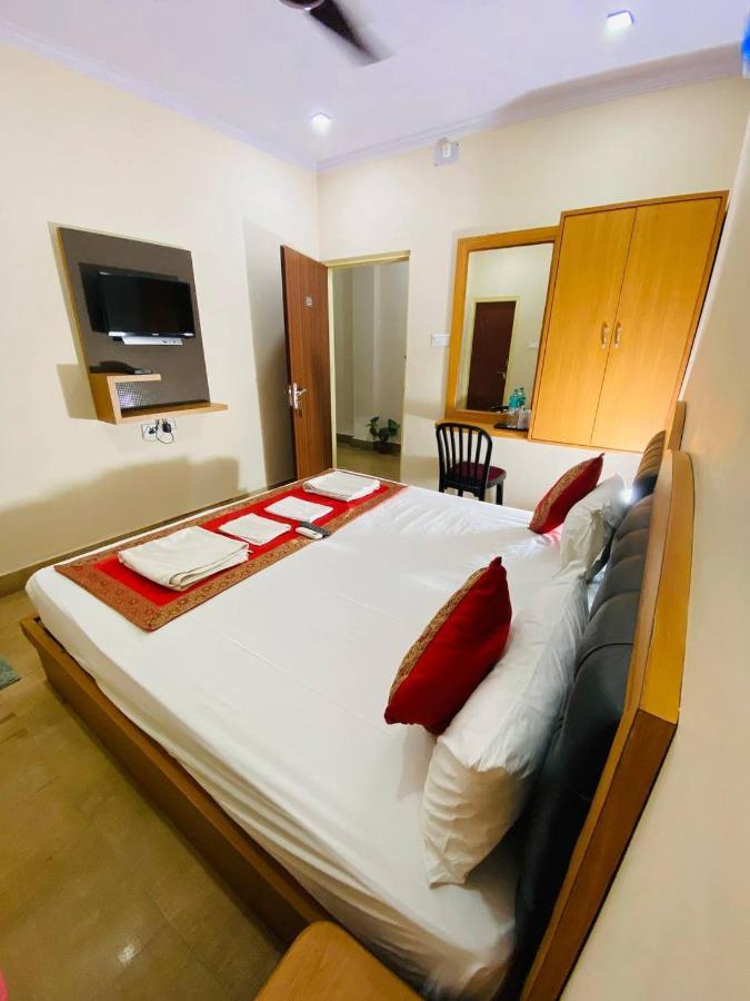 The Century Plaza Hotel Varanasi Ngoại thất bức ảnh