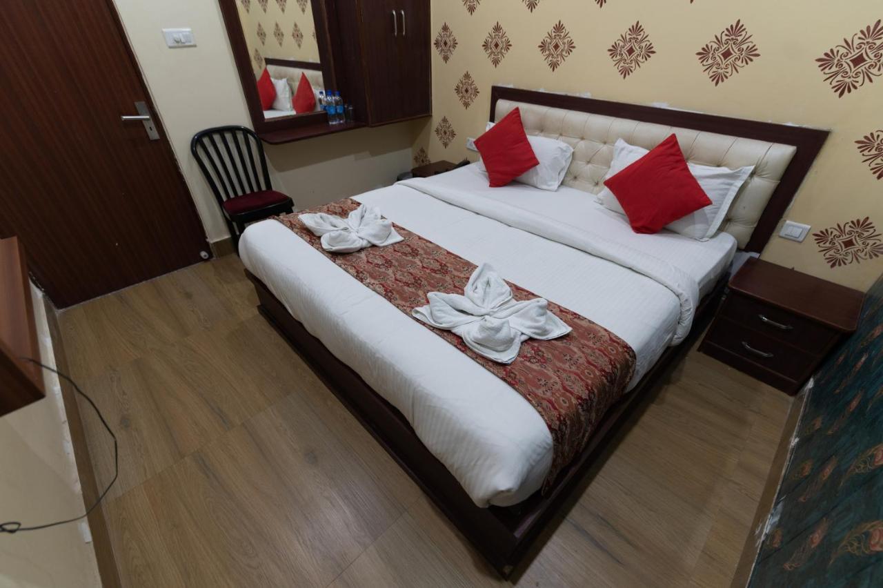 The Century Plaza Hotel Varanasi Ngoại thất bức ảnh