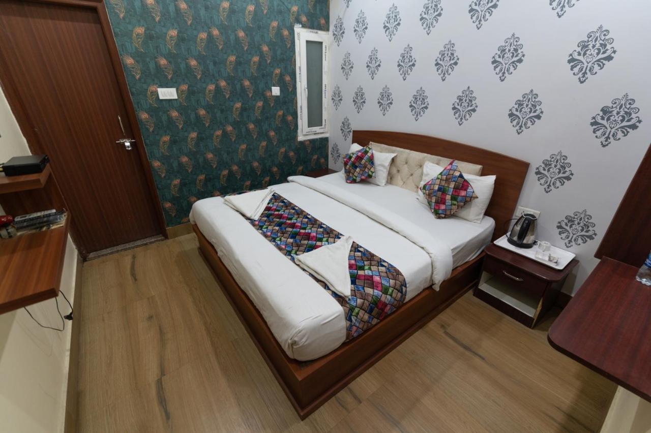 The Century Plaza Hotel Varanasi Ngoại thất bức ảnh