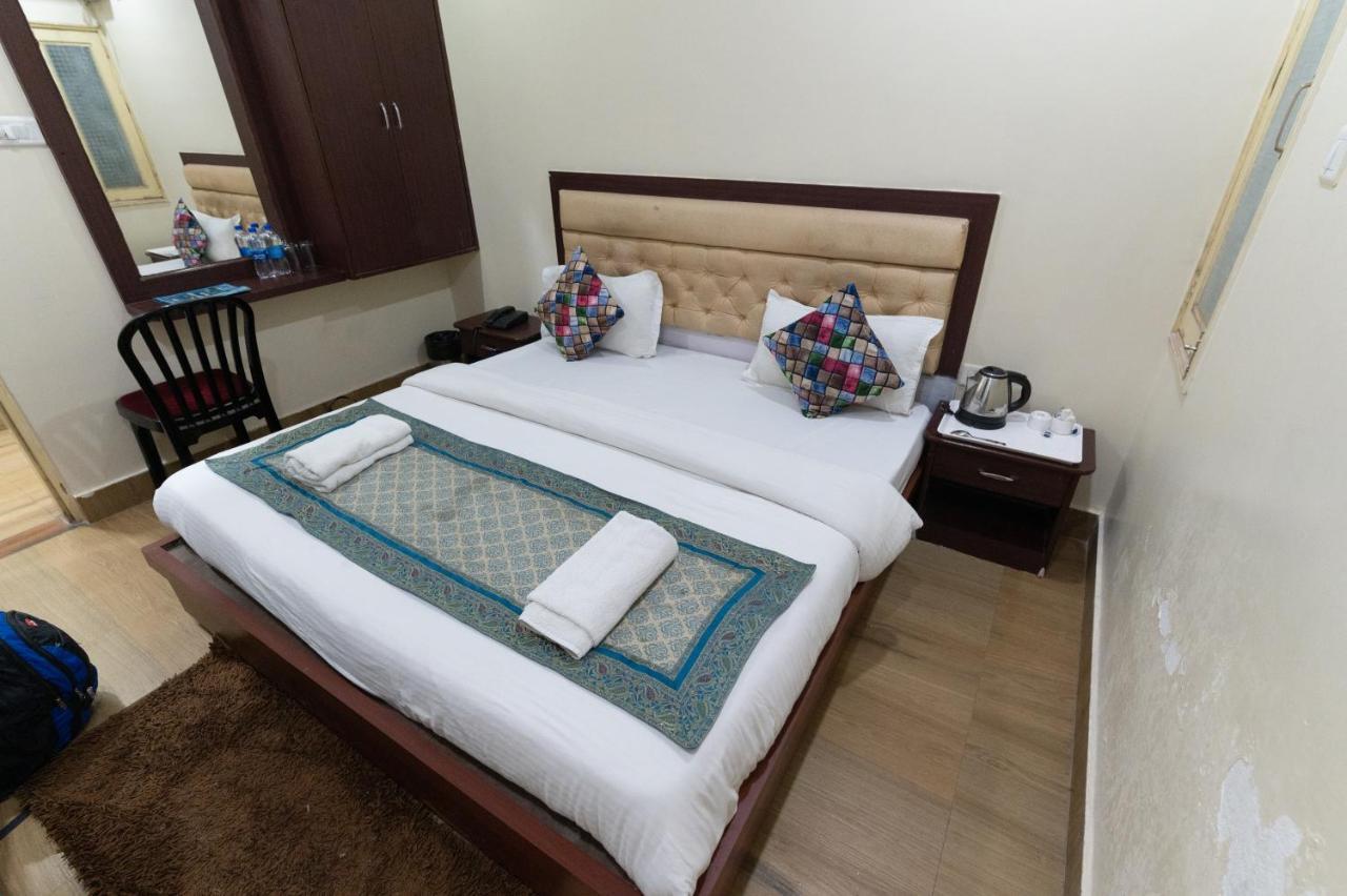 The Century Plaza Hotel Varanasi Ngoại thất bức ảnh