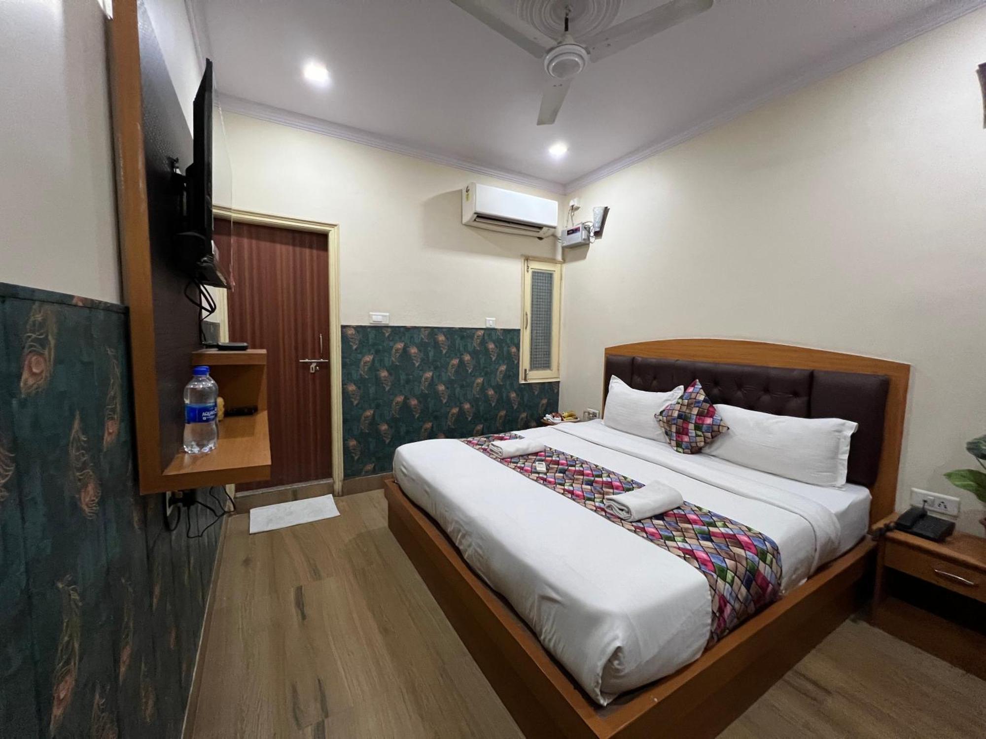 The Century Plaza Hotel Varanasi Ngoại thất bức ảnh