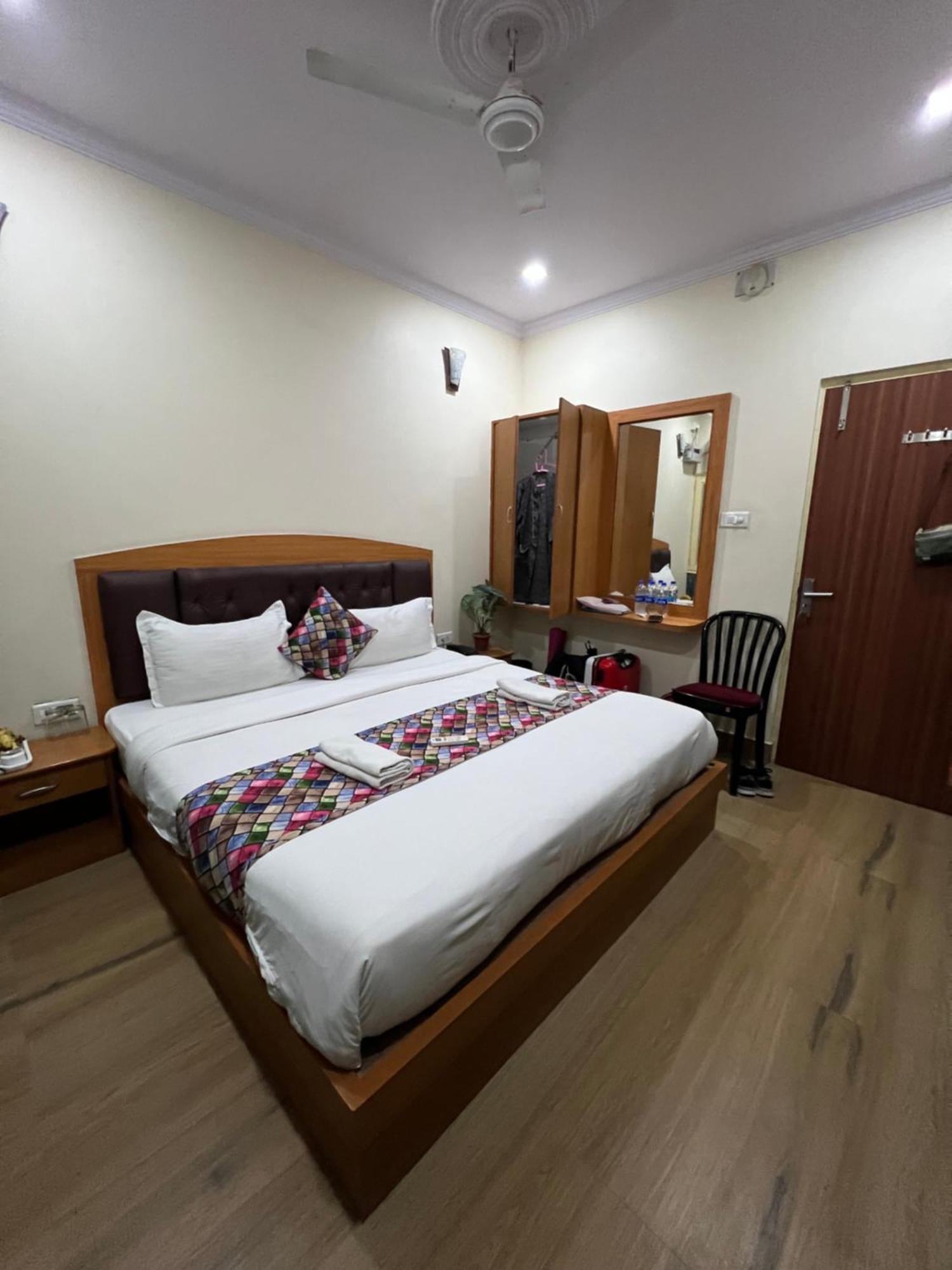 The Century Plaza Hotel Varanasi Ngoại thất bức ảnh